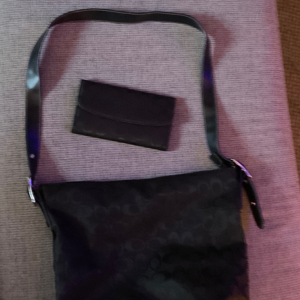Elegant Black Crossbody Bag